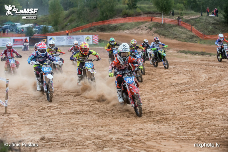 „Motokruīzs” un „CaMK Latgale” izcīna 2016.gada motokrosa klubu augstākos titulus
