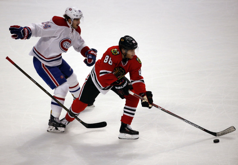 Līderu duelī Keinam skaisti vārti un "Blackhawks" aptur "Canadiens"