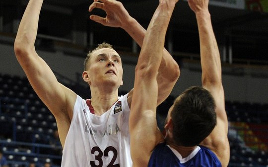 DraftExpress prognozē Kurucam un Pasečņikam vietu drafta pirmās kārtas izskaņā