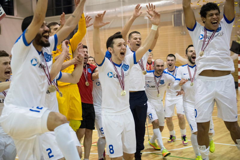 FK ''Nikars'' izcīna desmito Latvijas čempiona titulu