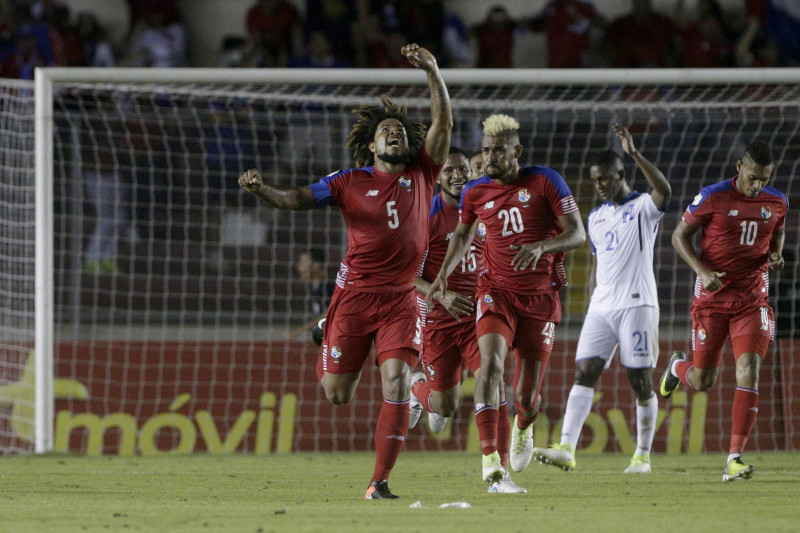 Panama atspēlējas pret Hondurasu, Kostarika iesit pirmajā minūtē un nostiprinās otrajā vietā