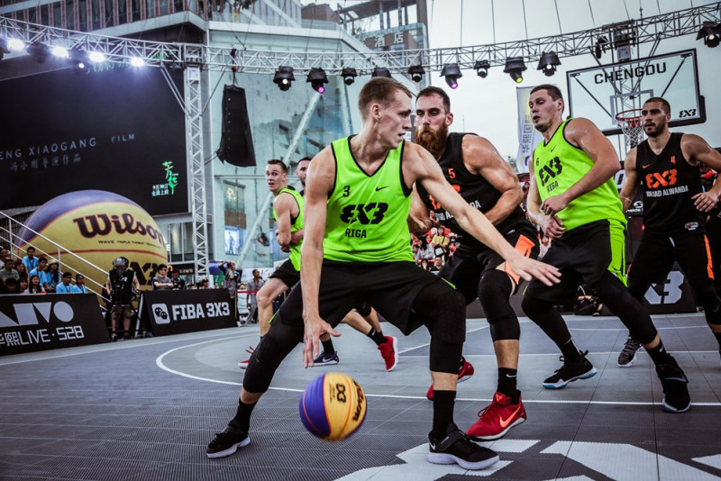 Latvijas 3x3 basketbolisti pārliecinoši sāk turnīru Ķīnā