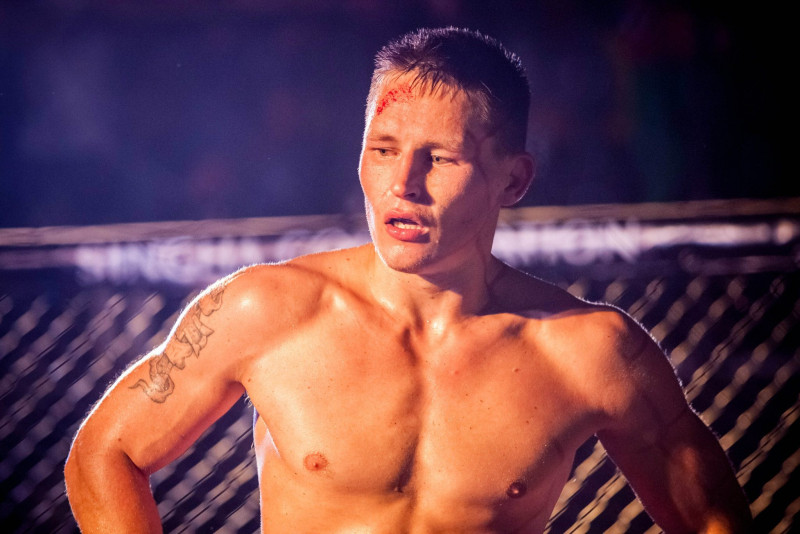 Latvijā atgriežas šeit dzimušais Zviedrijas MMA cīkstonis Dmitrijs Homjakovs