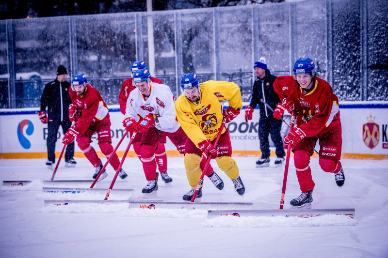 KHL pirmajā "Winter Classic" Znaroks un Vītoliņš viesosies Helsinkos