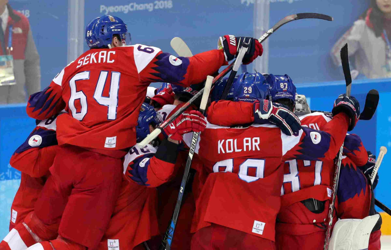 Čehija uzvar ASV un pirmo reizi kopš 2006. gada iekļūst spēļu pusfinālā