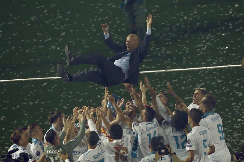 Zidāns pēc trīs Čempionu līgas tituliem pamet Madrides "Real"
