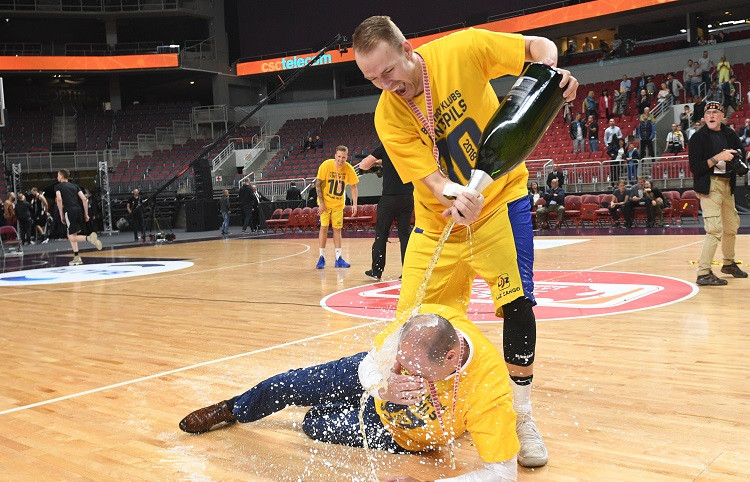 Māris Gulbis: "Ventspils fani savu sēriju uzvarēja ar 5-0!"