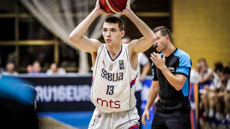 Novadījis Eiropas U16 čempionātu, Ozols beidz tiesneša karjeru