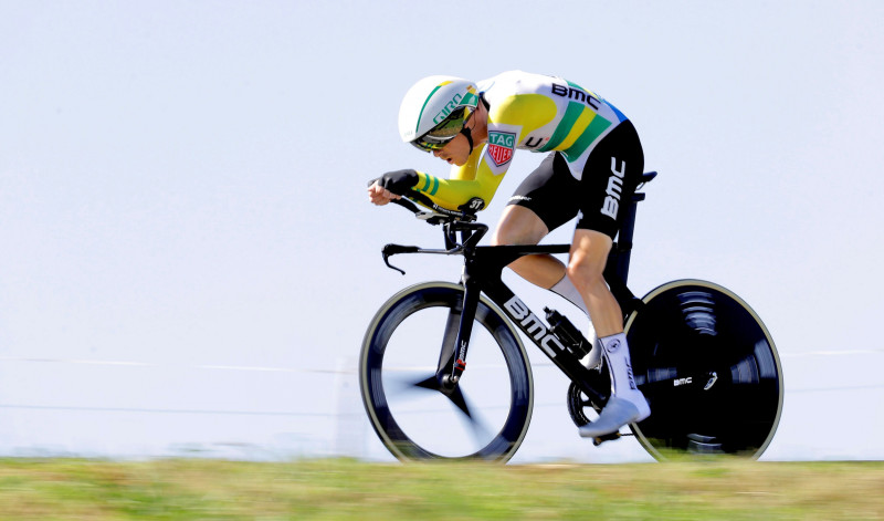 Austrālietis Deniss izcīna uzvaru "Vuelta a Espana" individuālajā braucienā