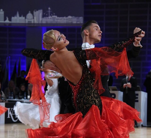 Latvijas pāris finālā pasaules čempionātā 10 dejās profesionāļu divīzijā