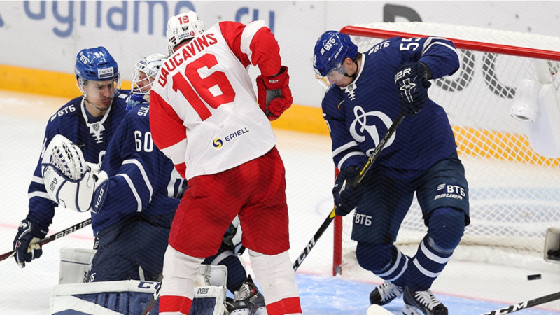 Daugaviņam un Karsumam pa piespēlei, "Spartak" minimāli zaudē KHL līderei CSKA