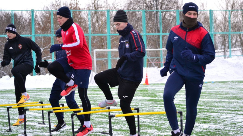 Jaunais futbolists Kovaļkovs uz pārbaudes laiku pievienojies Baltkrievijas klubam