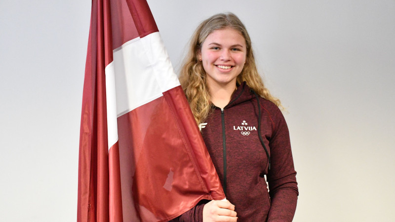 Latvijas karognesēja Eiropas jaunatnes Ziemas Olimpiādē būs kalnu slēpotāja Burkovska