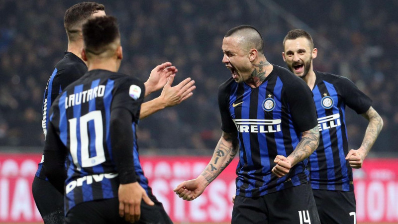 Vārtu sprādziens piecās minūtēs: "Inter" mājās uzveic "Sampdoria"