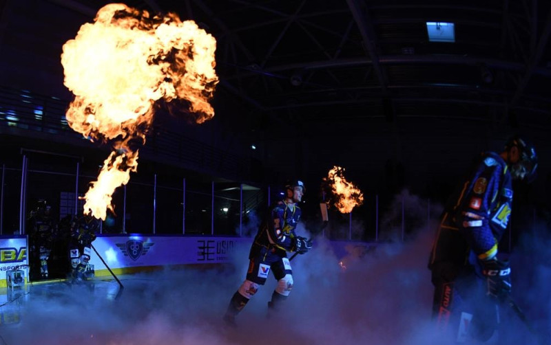 Skaitļi: Latvijas hokeja čempionāta spēles kļūst mazāk apmeklētas