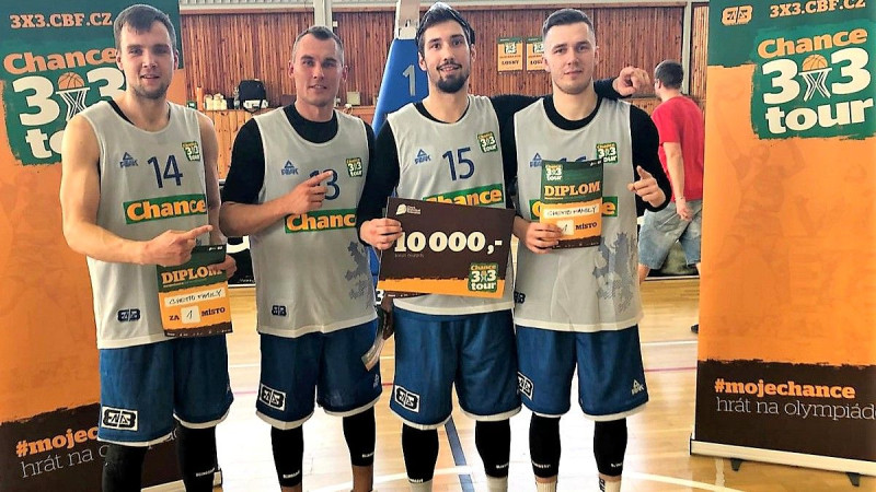 "Ventspils" 3x3 basketbolisti uzvar pasaules ranga līderus, bet paliek otrie grupā
