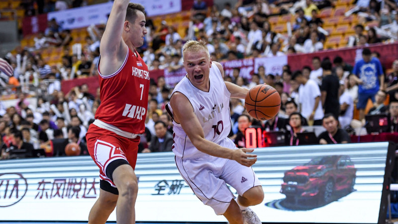 Latvijas studentu basketbola izlase Ķīnā piekāpjas Horvātijai un Tunisijai