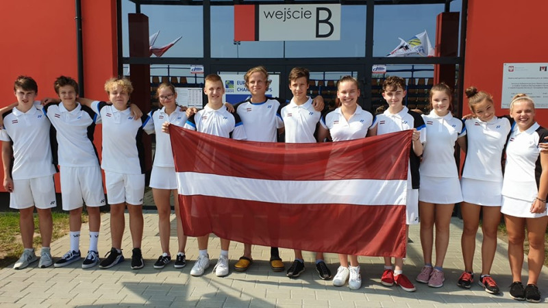 Latvijas U17 badmintonisti EČ pirmajā dienā nespēj pretendēt uz uzvarām