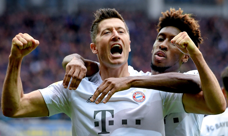 "Bayern" kļūst par čempionāta līderi, četri klubi cieši seko