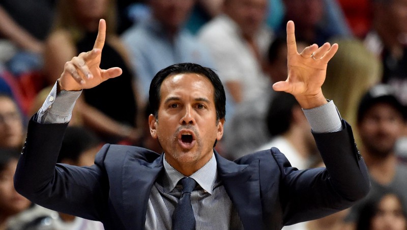 Miami "Heat" pagarinās līgumu ar savu ilggadējo galveno treneri Spolstru