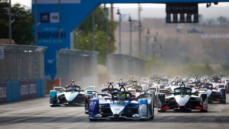 BMW komandai uzvara un sods "Formula E" otrajā posmā