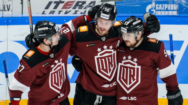 Rīgas "Dinamo" otrā mājas spēle divās dienās, brāļu Bukartu duelis izpaliks