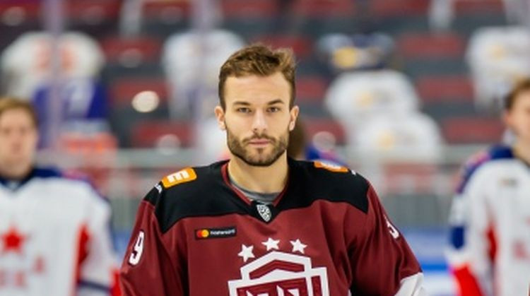 Aizsargs Jaks pamet Rīgas "Dinamo" un dosies uz AHL