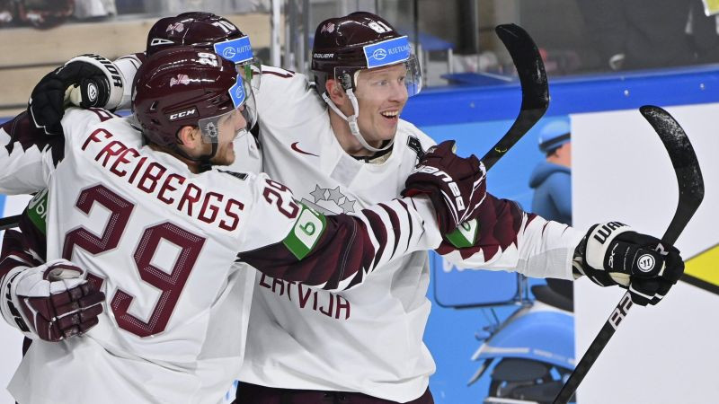 Latvija pasaules čempionāta ievadā izcīna vēsturisku uzvaru pār Kanādu