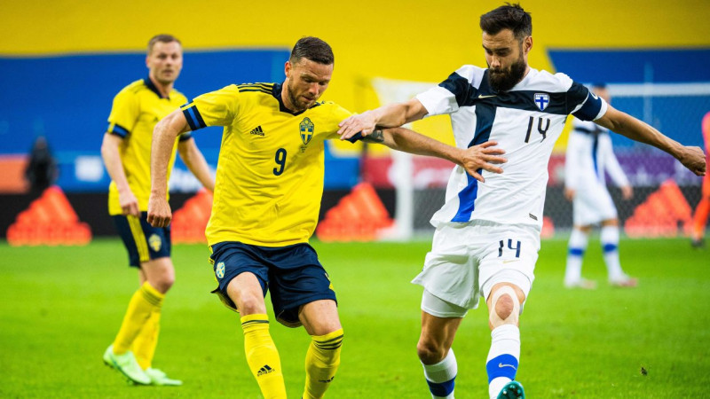 Zviedrija pārbaudes spēlē pārspēj EČ finālturnīra debitanti Somiju
