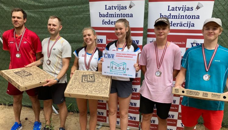 Latvijas kausu pludmales badmintonā iegūst Bērziņš/Berga un Kupča/Rulle-Titava