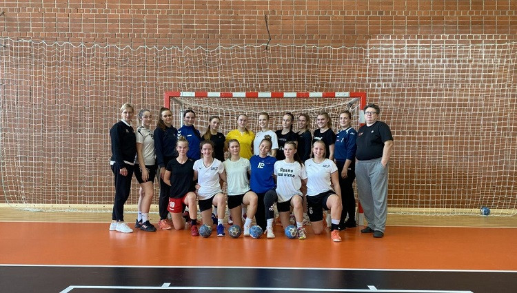 Latvijas sieviešu izlase gatavojas dalībai Baltijas sieviešu handbola līgā