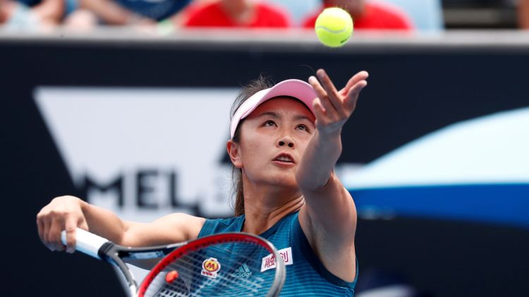 WTA aptur visus Ķīnā plānotos turnīrus bažās par tenisistes Penas drošību