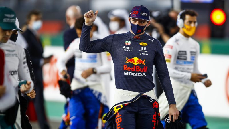 Verstapens uzrāpjas līdz otrajai vietai, Alonso pirmais pjedestāls septiņu gadu laikā