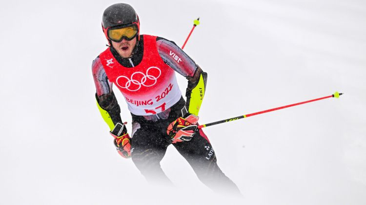 Latvieši Pekinā: Zvejniekam slaloms, slēpošanas komandu sprintā bez Eidukas