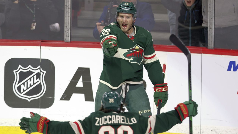 Karstā "Wild" pārspēj NHL līderi, Toronto snaiperim Metjūzam 48. vārti sezonā