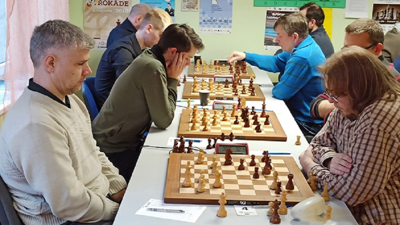 Pusfināla kārtā noskaidroti finālisti Latvijas čempionātā šahā