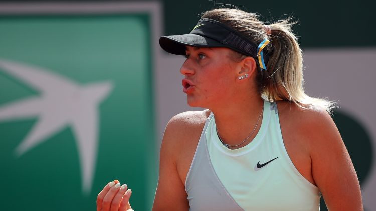 Ukrainiete Kostjuka kritizē WTA par lēmumu nepiešķirt ranga punktus Vimbldonā