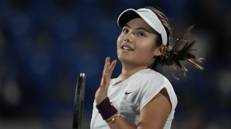 Radukanu traumas dēļ izstājas no Maiami "WTA 1000" turnīra