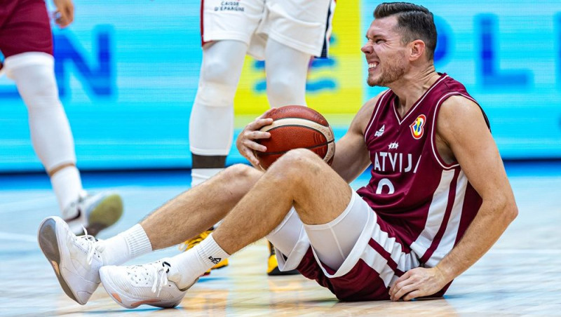Latvija paliek bez kapteiņa: Dairim Bertānam turnīrs beidzies