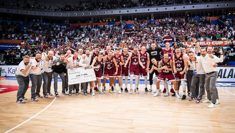 Vīriešu izlasei milzu lēciens FIBA rangā - 22 vietu kāpums un astotā pozīcija