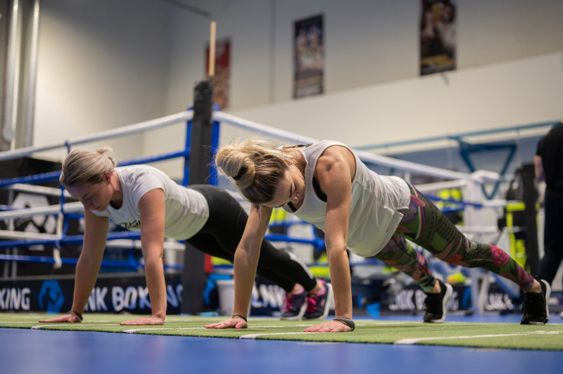 Jaunums Rimi Olimpiskajā centrā – bezmaksas treniņi pieaugušajiem ar boksa un kikboksa elementiem