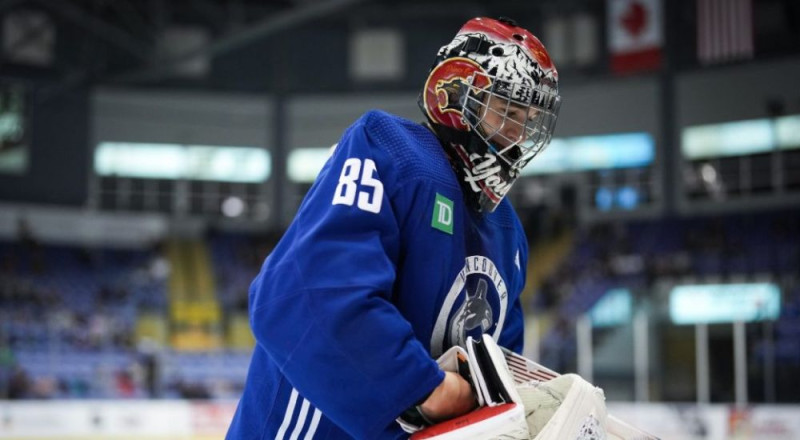 Šilova un Bļugera pārstāvētā ''Canucks'' noslēdz trīs gadu līgumu ar vārtsargu Jangu