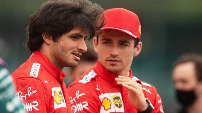 "Ferrari" vadītājs: "Leklērs un Sainss paliks sastāvā arī 2025. gadā"