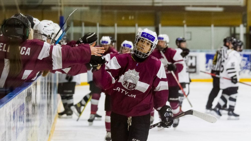 Latvijas U18 hokejistes gatavojas janvāra vidū gaidāmajam pasaules čempionātam