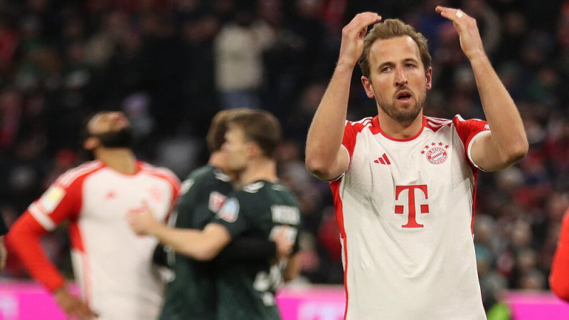 ''Werder'' šokē un Minhenē atstāj sausā Bundeslīgas vicelīderi ''Bayern''