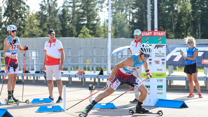 Latvijas čempionāta 2. posmā rollerslēpošanā arī slidsolī uzvaras Kaparkalējam un Auziņai