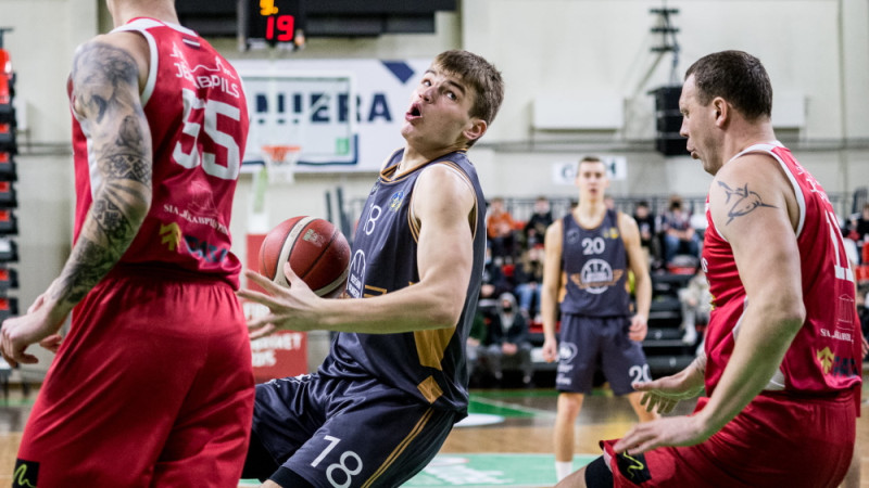 Par trešo Latvijas basketbolistu Igaunijas komandās kļūst Šķesters