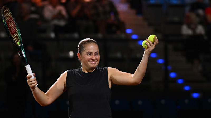 Ostapenko un Navarro cīnīsies par iespēju stāties pretī Švjontekai
