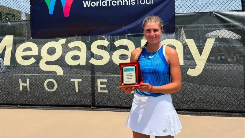 Tenisiste Lačinova izcīna karjeras pirmo ITF titulu