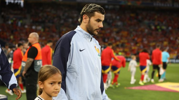 "Manchester City" uzveikušais Saūda Arābijas klubs "Al Hilal" pirks Francijas izlases aizsargu